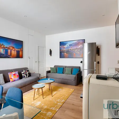 62 - Beautiful Triangle D- 100m From Champs-elysees * Paris