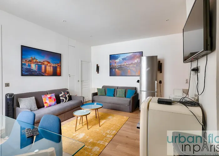 62 - Beautiful Triangle D- 100m From Champs-elysees * Paris